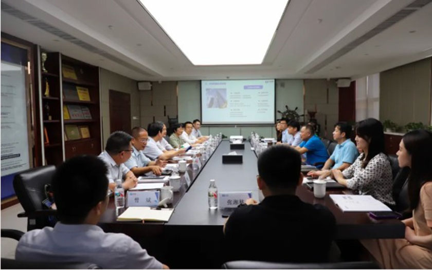廣東省建筑設(shè)計(jì)研究院有限公司黨委書記、董事長曾憲川一行到訪中信恒泰